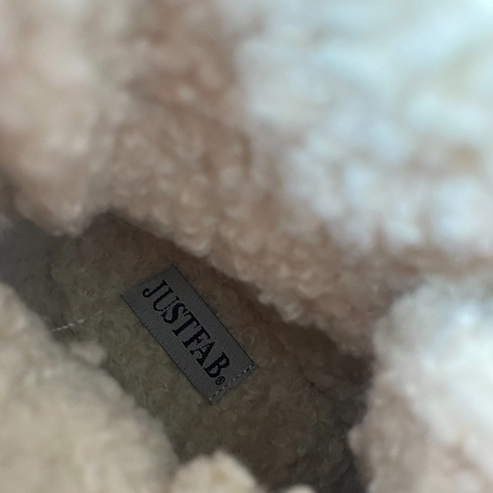 Rutherford Duck Boots - Size 6 - Picture 6 of 8